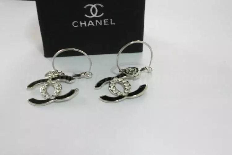 Chanel Earrings 936